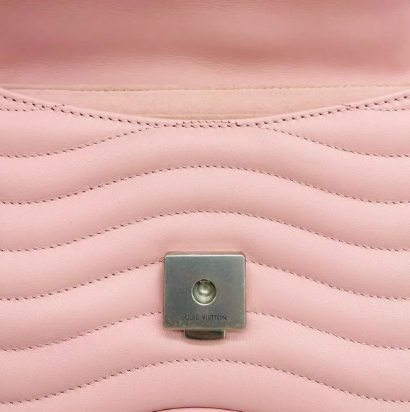 SOLD!!!!Louis Vuitton New Wave Chain Bag Mm S Pin - Picture 6 of 16